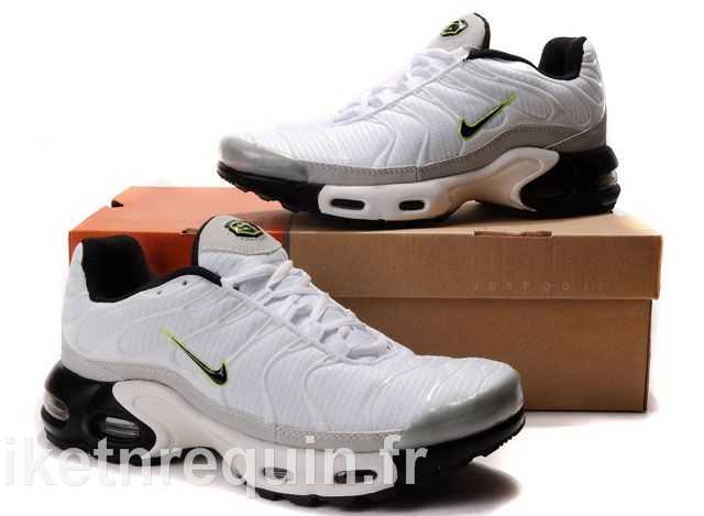 air tn blanche chaussures noires marque unique noire (1)